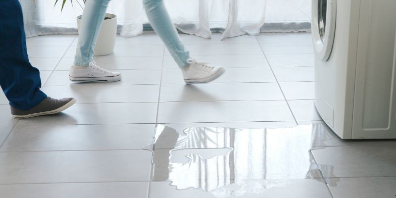 Máquina de Lavar Vazando Água Quando Enche em Contagem: Confira 6 Dicas